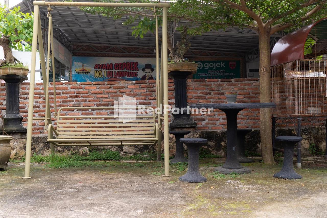 Pondok Kelapa Homestay Lampung Mitra Reddoorz Bandar Lampung Luaran gambar